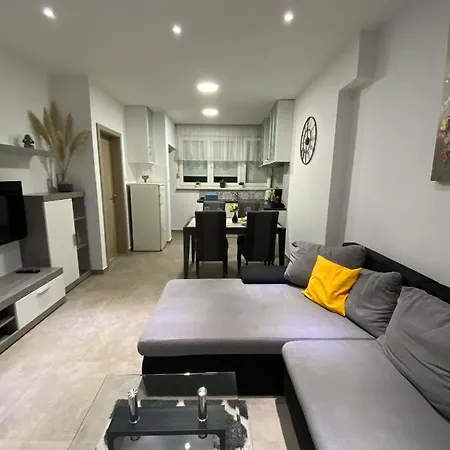 Apartman Nada Slavonski Brod Exterior photo